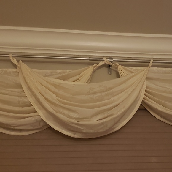 Brand New Cream Waterfall Valances - Picture 3 of 4